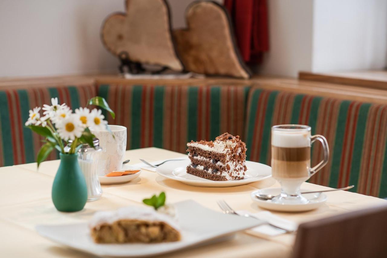Hotel Zum Mohren Resia Zewnętrze zdjęcie